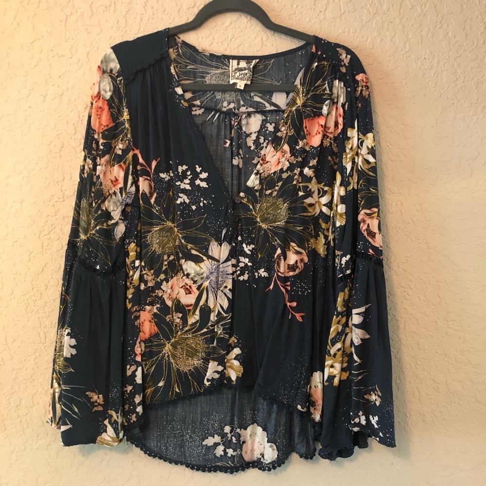 JAASE Floral Print Bell Sleeve Blouse